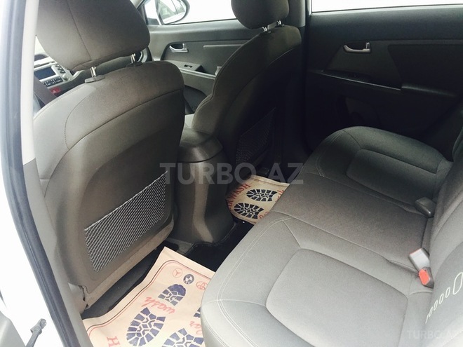 Kia Sportage 2010, 104,000 km - 2.0 l - Bakı
