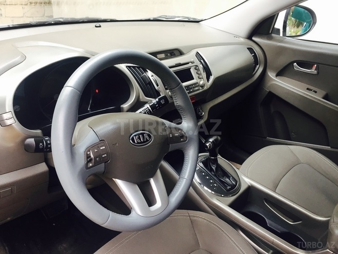 Kia Sportage 2010, 104,000 km - 2.0 l - Bakı