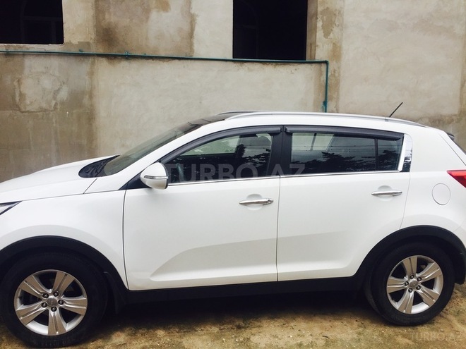 Kia Sportage 2010, 104,000 km - 2.0 l - Bakı