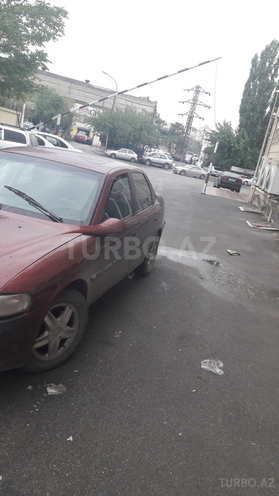 Opel Vectra 1997, 156,000 km - 2.0 l - Bakı