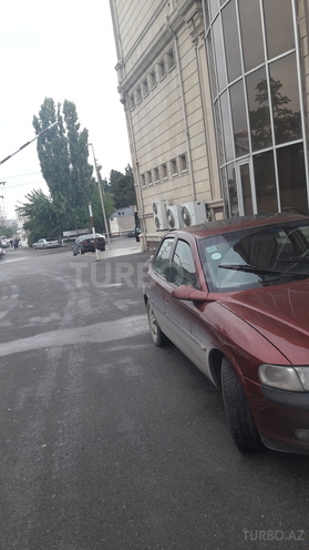 Opel Vectra 1997, 156,000 km - 2.0 l - Bakı