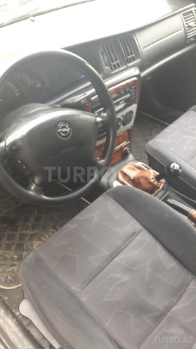 Opel Vectra 1997, 156,000 km - 2.0 l - Bakı