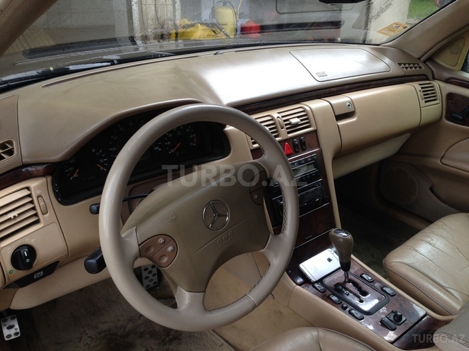 Mercedes E 320 2000, 243,566 km - 3.2 л - Bakı