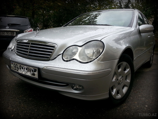 Mercedes C 240 2004, 249,780 km - 2.6 l - Bakı