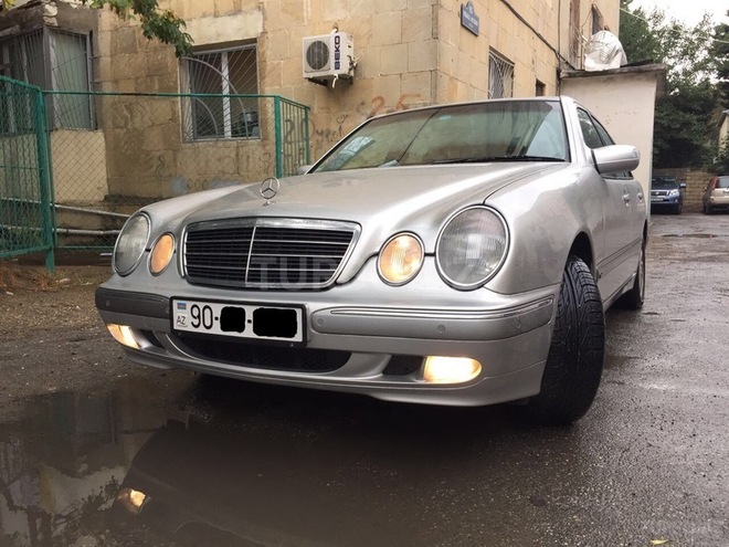 Mercedes E 250 2000, 129,000 km - 2.4 л - Bakı