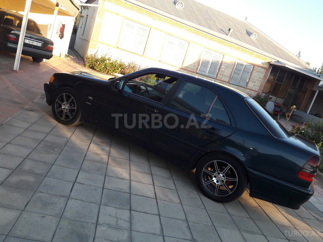 Mercedes C 180 1999, 260,000 km - 0.2 l - Balakən