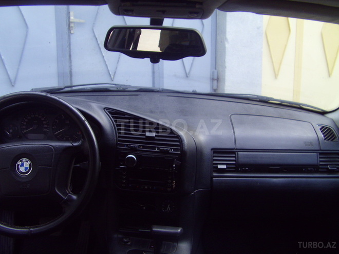 BMW 320 1996, 260,000 km - 2.0 l - Gəncə
