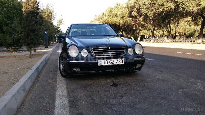 Mercedes E 270 2000, 280,000 km - 2.7 l - Bakı