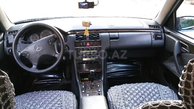 Mercedes E 270 2000, 280,000 km - 2.7 l - Bakı