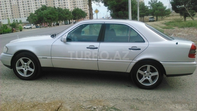 Mercedes C 200 1996, 260,000 km - 2.0 l - Bakı