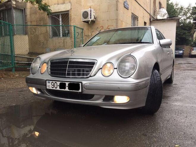 Mercedes E 240 2000, 129,000 km - 2.4 л - Bakı
