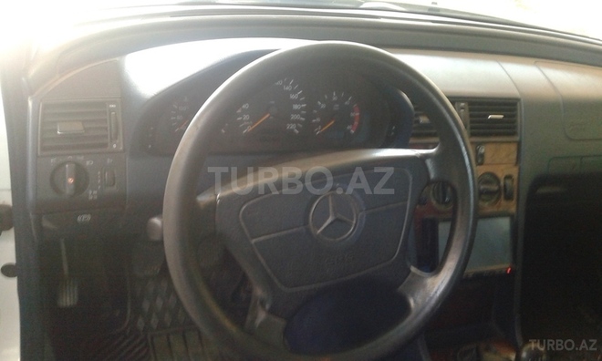 Mercedes C 220 1998, 2,800 km - 2.8 l - Goranboy