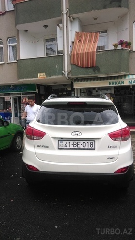 Hyundai ix35 2011, 122,830 km - 2.0 l - Bakı