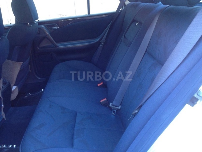 Mercedes E 240 1999, 172,000 km - 2.4 l - Bakı