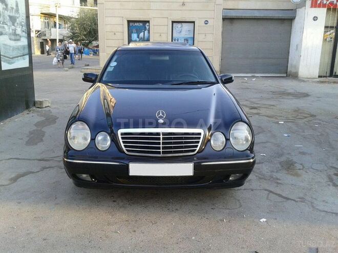 Mercedes E 220 2001, 224,000 km - 2.2 l - Bakı