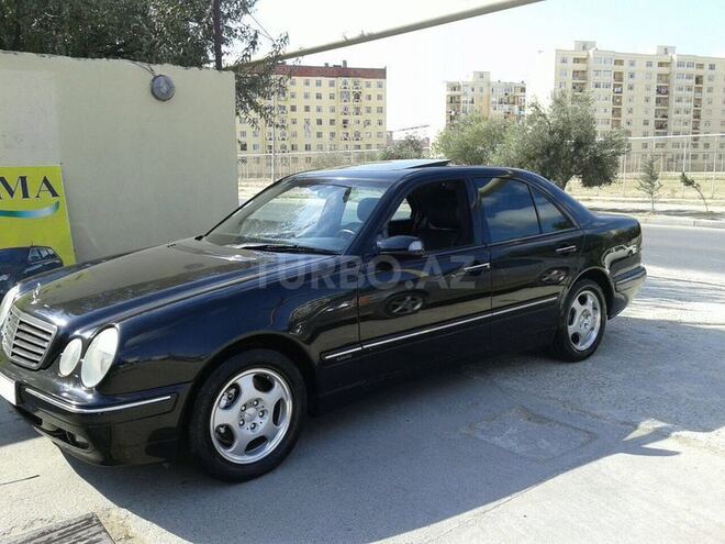 Mercedes E 220 2001, 224,000 km - 2.2 l - Bakı