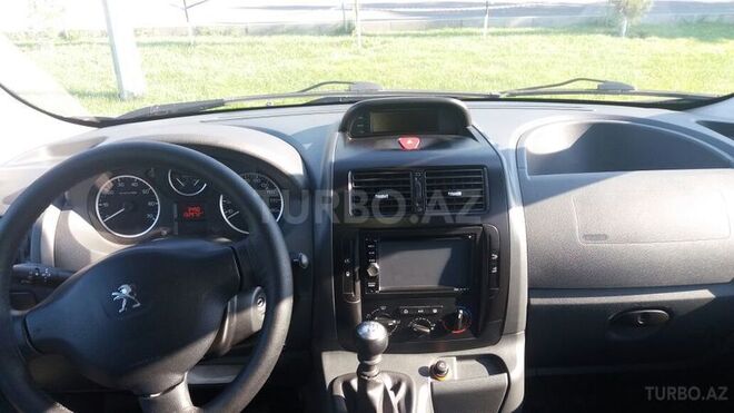 Peugeot  2013, 137,000 km - 2.0 l - Bakı