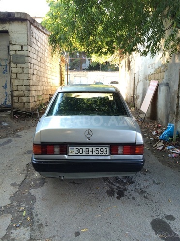 Mercedes 190 1993, 285,467 km - 2.0 л - Bakı