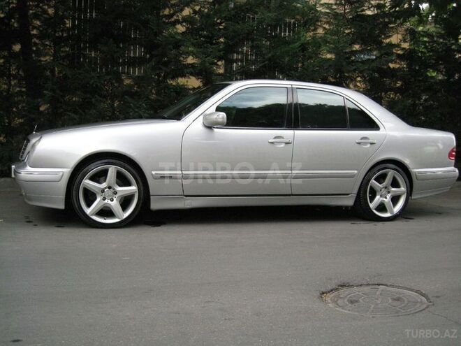 Mercedes E 280 2000, 175,000 km - 2.8 l - Bakı