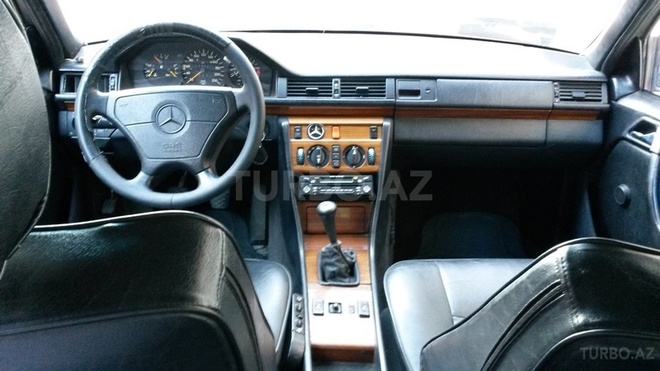 Mercedes E 200 1992, 435,000 km - 2.0 l - Bakı