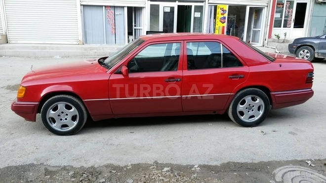Mercedes E 200 1992, 435,000 km - 2.0 l - Bakı