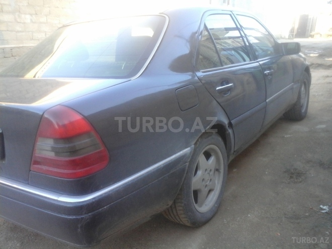Mercedes C 180 1995, 280,000 km - 1.8 л - Bakı