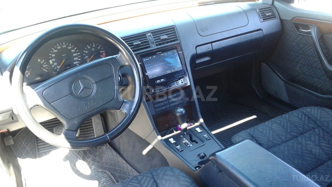 Mercedes C 220 1995, 250,000 km - 2.2 l - Bakı