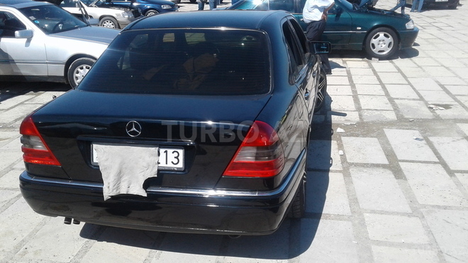 Mercedes C 220 1995, 250,000 km - 2.2 l - Bakı