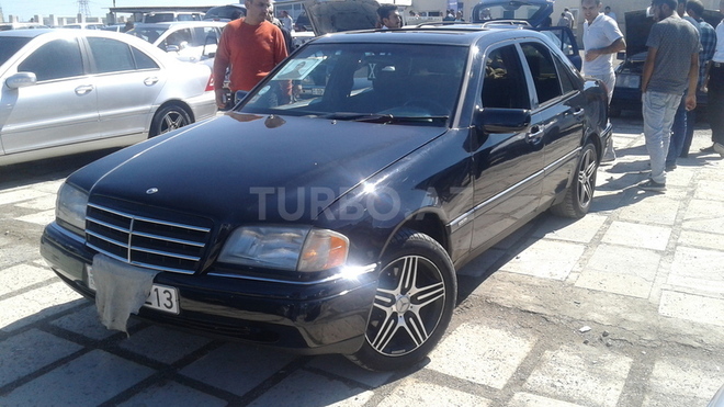 Mercedes C 220 1995, 250,000 km - 2.2 l - Bakı