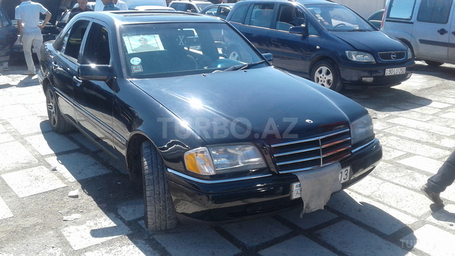 Mercedes C 220 1995, 250,000 km - 2.2 l - Bakı