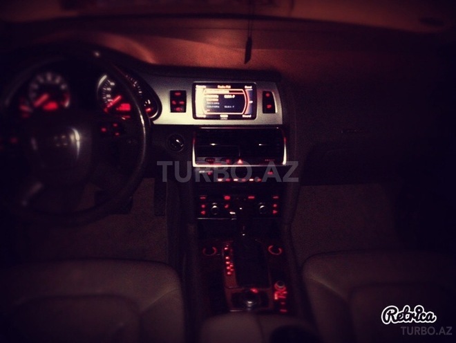 Audi Q7 2006, 200,000 km - 4.2 l - Gəncə