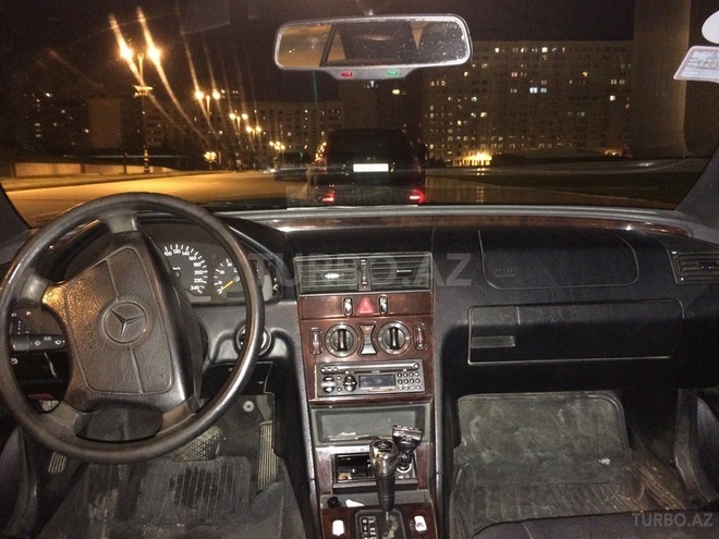 Mercedes C 180 1997, 353,000 km - 1.8 l - Bakı