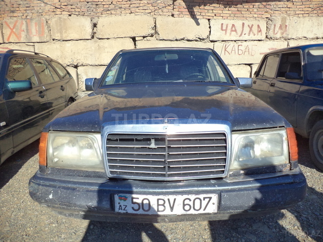 Mercedes E 200 1991, 300,000 km - 2.0 l - Ağcabədi