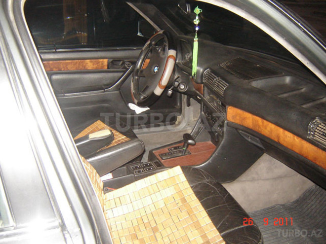 BMW 750 1990, 300,000 km - 5.0 л - Bakı