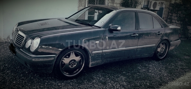 Mercedes E 280 1997, 315,000 km - 2.8 l - Bakı