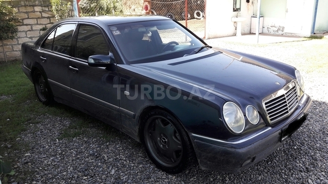 Mercedes E 280 1997, 315,000 km - 2.8 l - Bakı