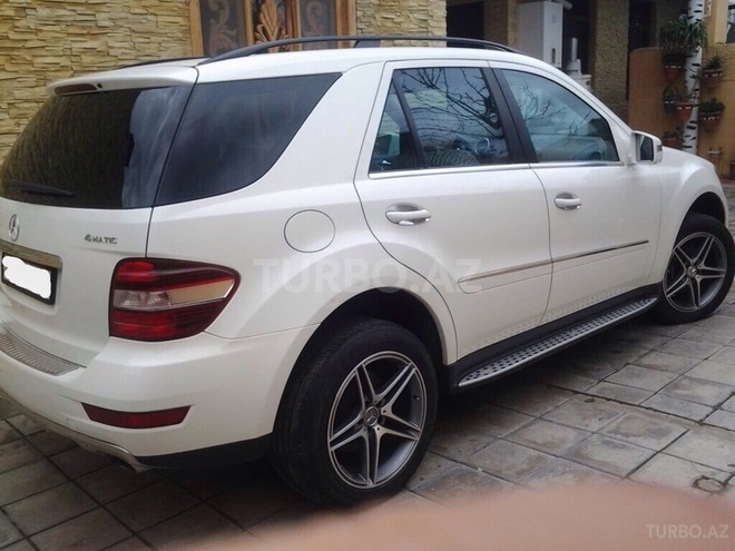 Mercedes ML 350 2011, 120,000 km - 3.5 l - Gəncə