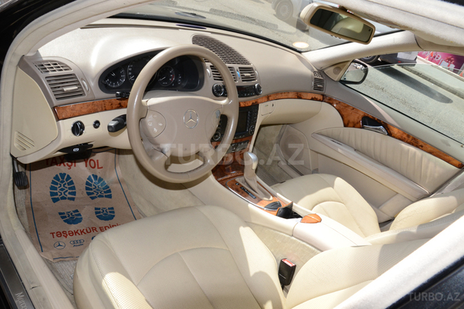 Mercedes E 240 2002, 221,000 km - 2.6 л - Bakı