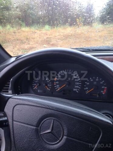 Mercedes C 220 1998, 116,000 km - 2.4 l - Bakı