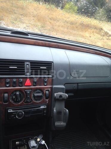 Mercedes C 220 1998, 116,000 km - 2.4 l - Bakı