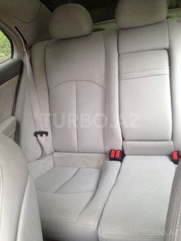 Mercedes E 240 2003, 265,000 km - 2.6 l - Bakı