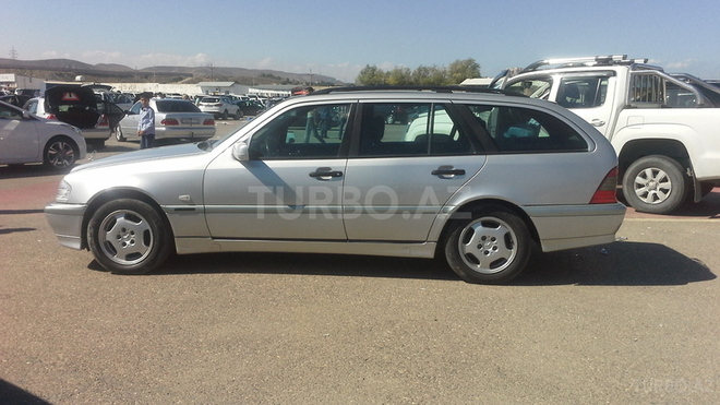 Mercedes C 180 1999, 215,000 km - 1.8 л - Bakı