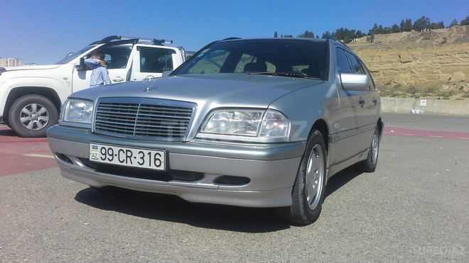Mercedes C 180 1999, 215,000 km - 1.8 л - Bakı