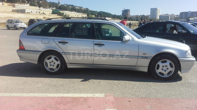 Mercedes C 180 1999, 215,000 km - 1.8 л - Bakı