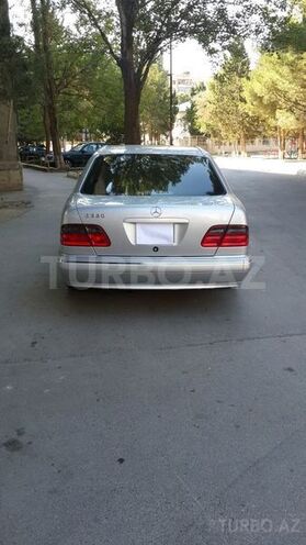 Mercedes E 320 2001, 144,000 km - 3.2 l - Bakı