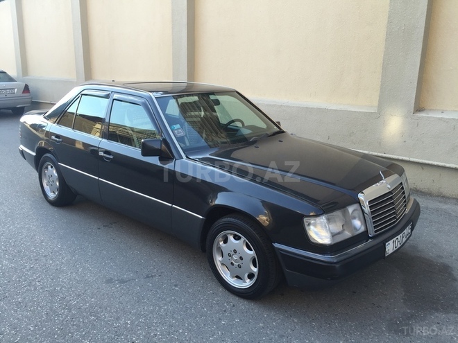 Mercedes E 200 1991, 176,577 km - 2.0 l - Bakı