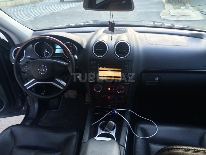 Mercedes GL 550 2009, 162,000 km - 5.5 l - Bakı