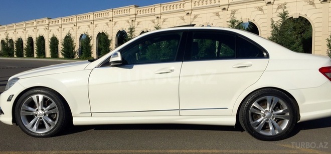 Mercedes C 300 2008, 61,000 km - 3.0 l - Bakı