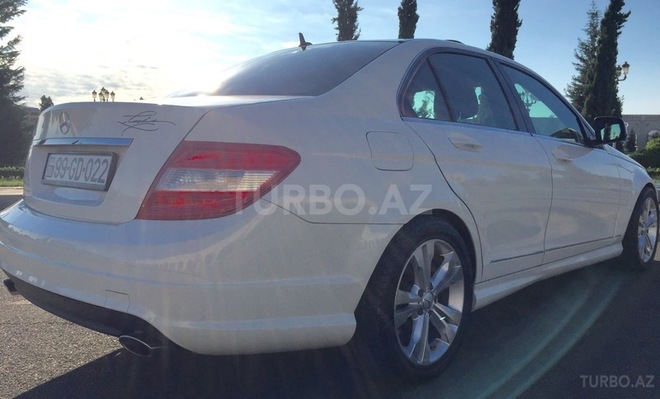 Mercedes C 300 2008, 61,000 km - 3.0 l - Bakı