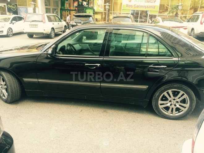 Mercedes E 240 2001, 198,000 km - 2.6 l - Bakı